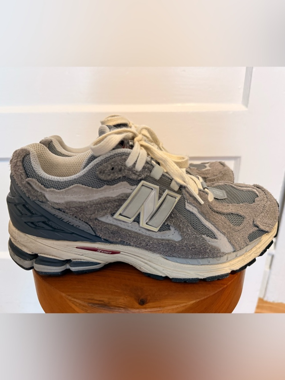 New Balance 1906